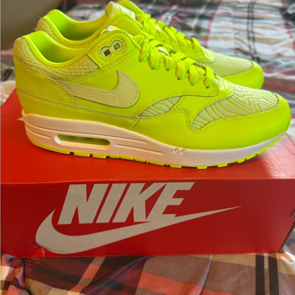 Nike Air Max 1 Bright Lime Green Air Max Sneakers